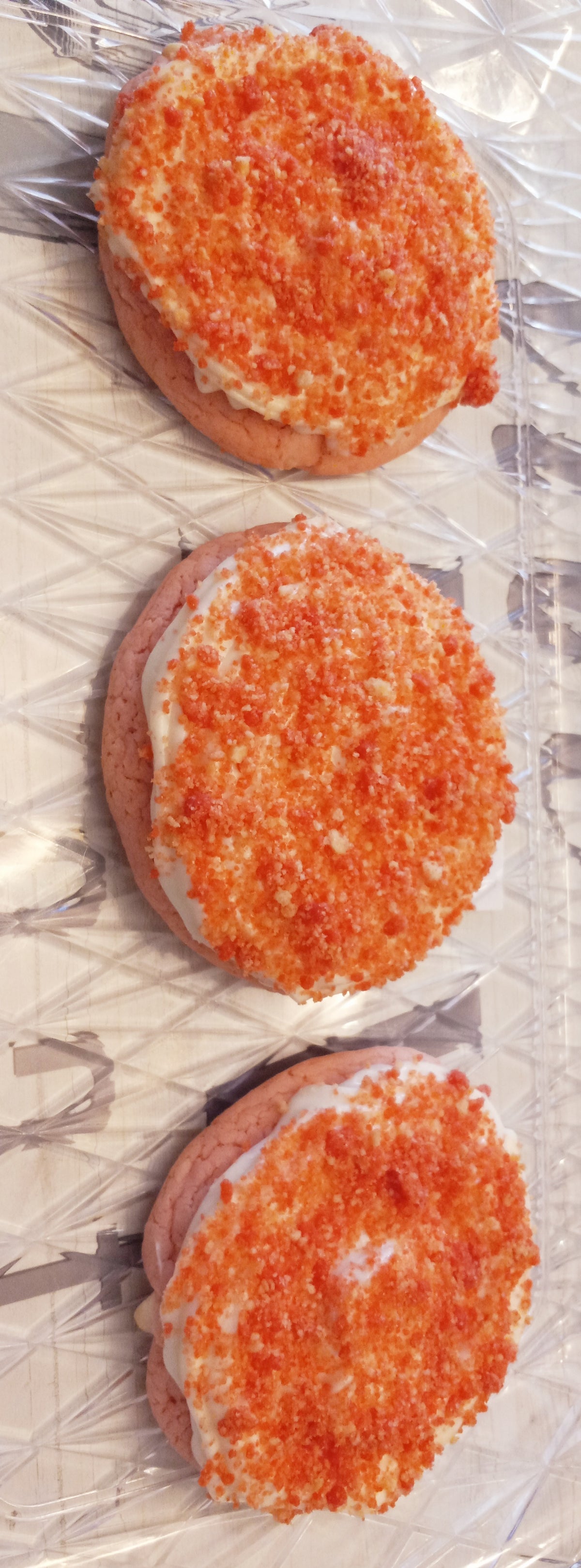 Strawberry Crunch Cheesecake Cookies