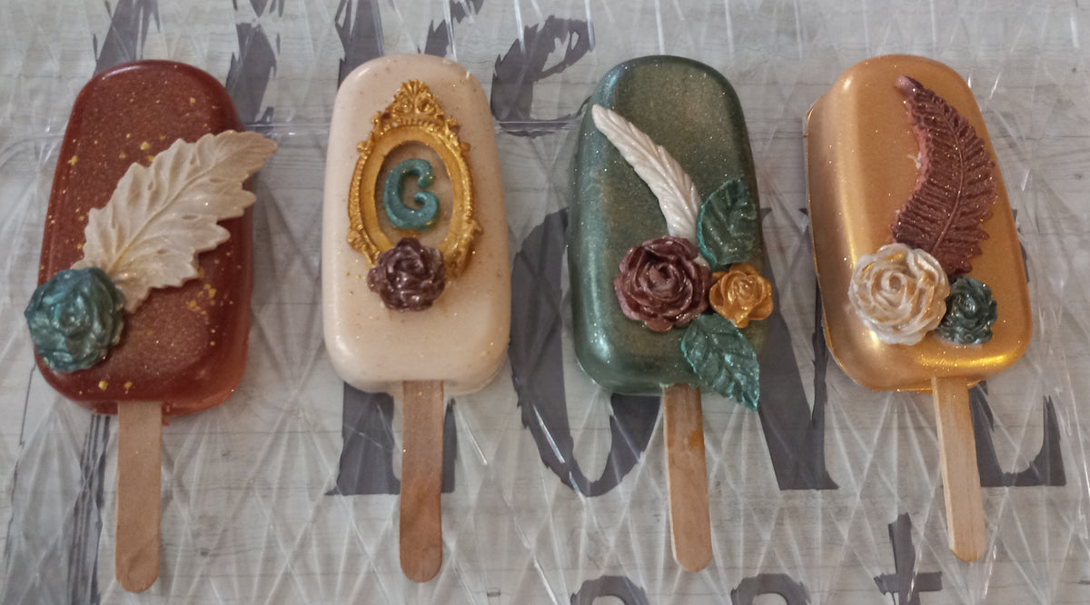 Cakesicles
