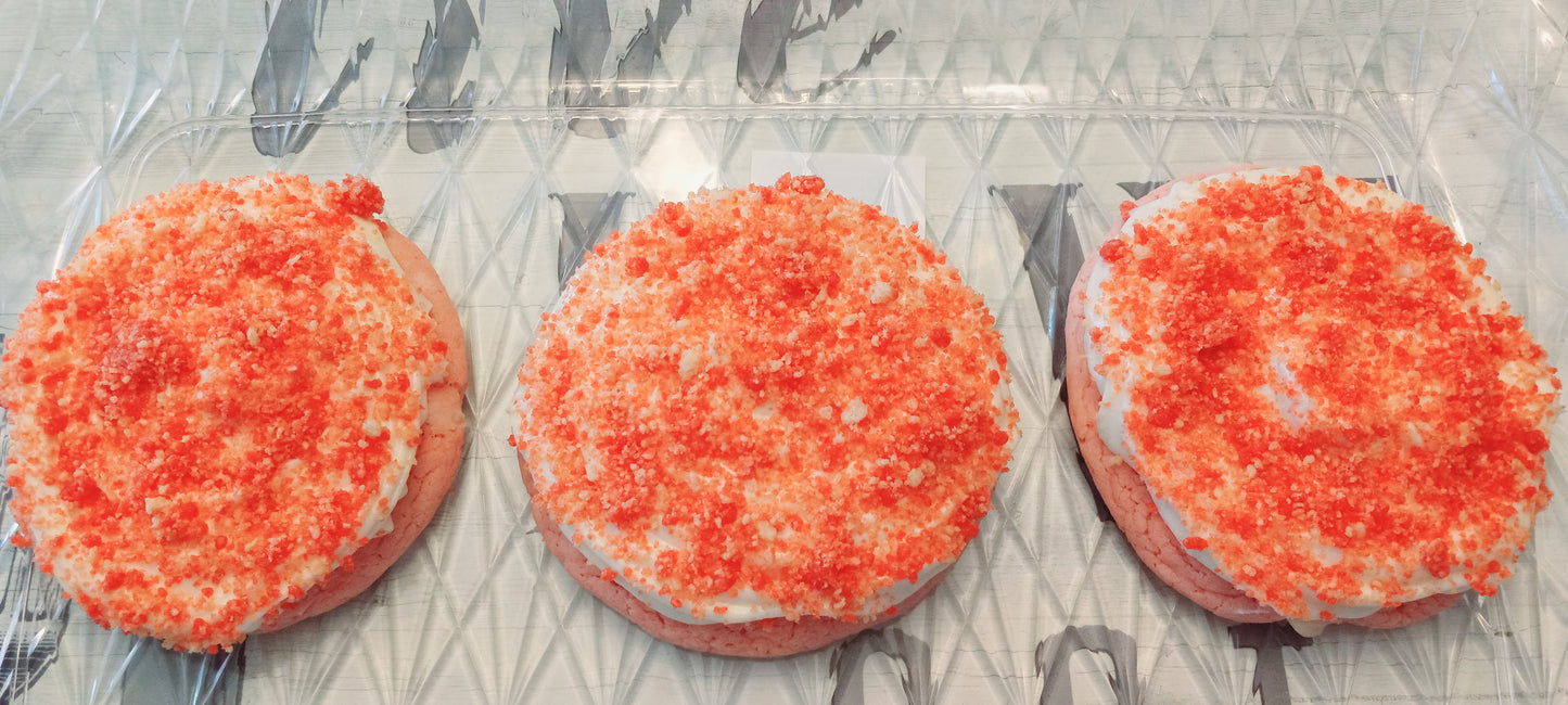 Strawberry Crunch Cheesecake Cookies