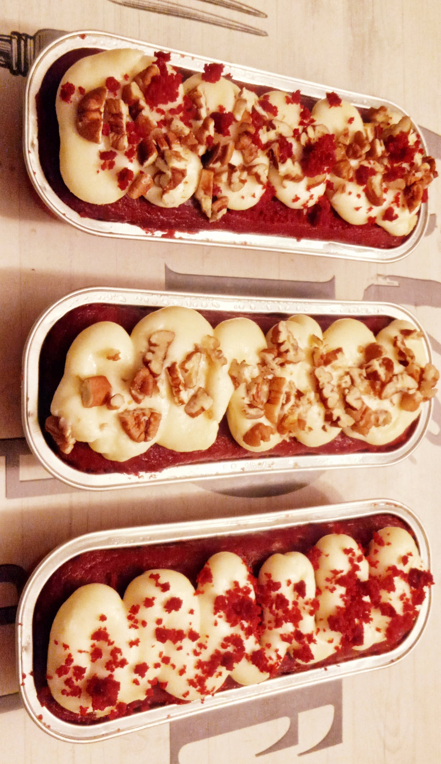Mini cakes with frosting